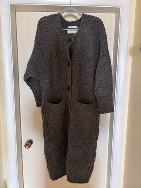 Long Chunky Cable Knit Cardigan Sweater in Dark Grey/Brown